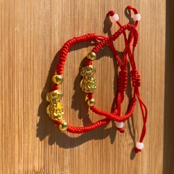 Pixiu Wealth String Bracelet Bundle of 2 - Picture 8 of 12